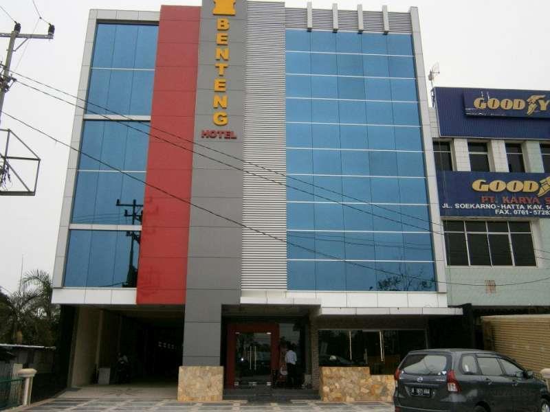 Benteng Hotel Pekanbaru Exterior foto